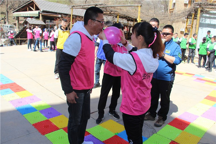 [懷柔好運農(nóng)莊拓展基地]+兩日旅游團建