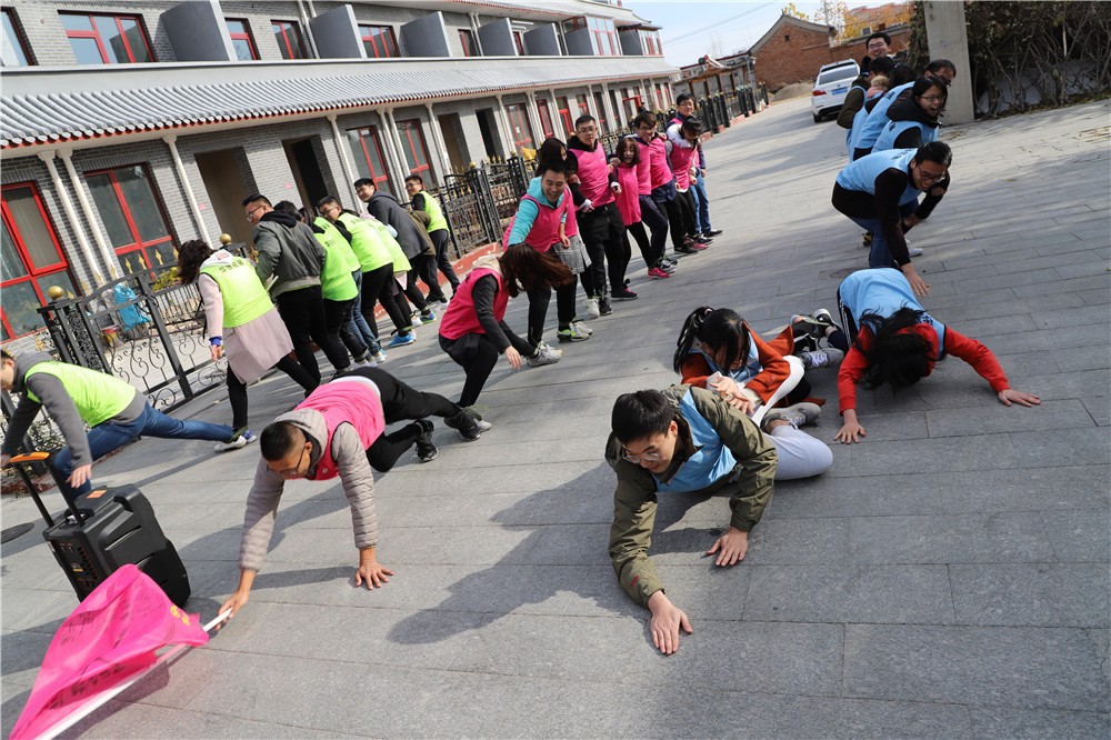 [懷柔苑林山莊]-兩日戰(zhàn)狼特訓(xùn)拓展活動