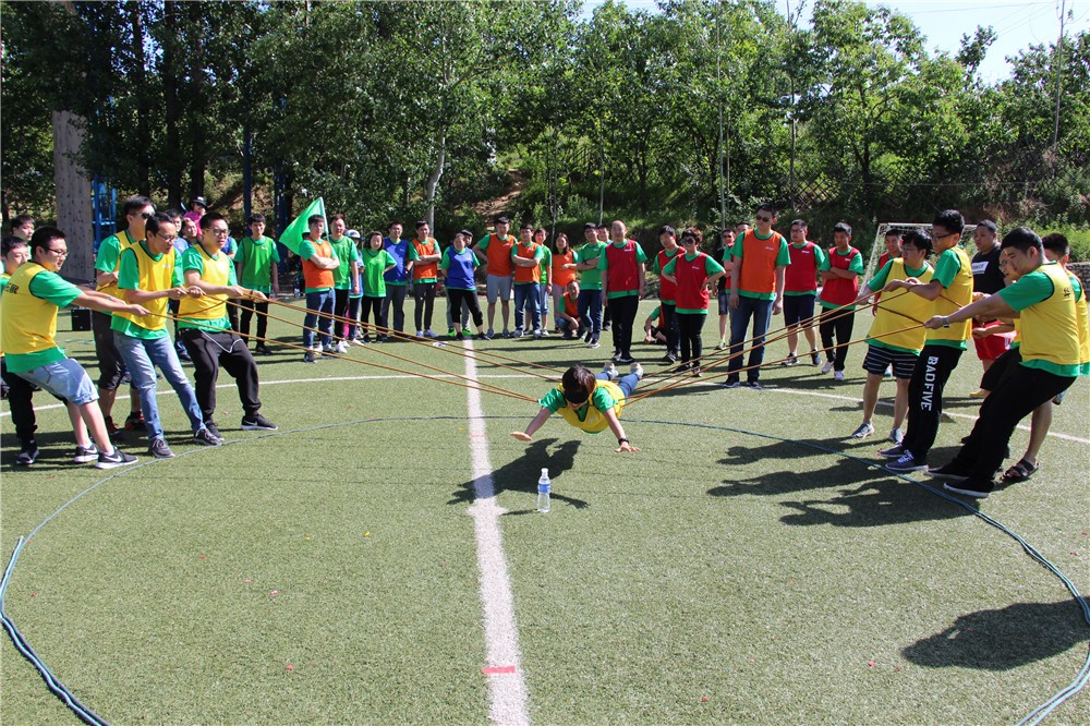 房山一渡假日店+場地拓展半日活動(dòng)